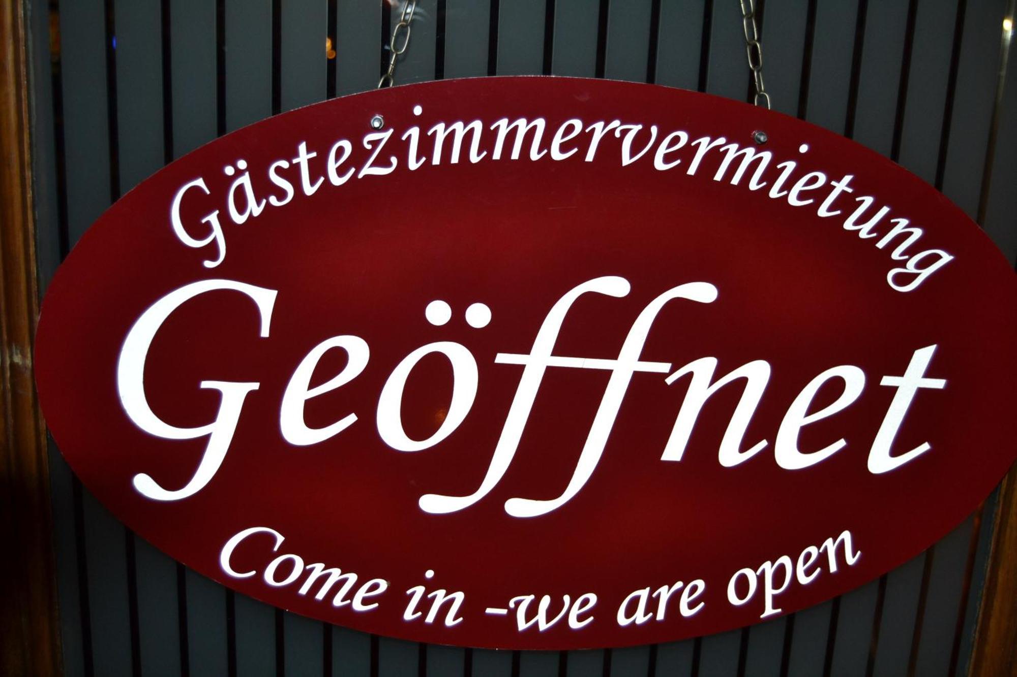 Gast-Und Weinhaus Zwiebelturm Kerken Kültér fotó
